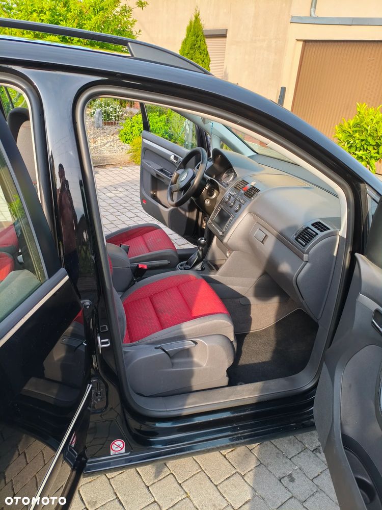 Volkswagen Touran 2.0 TDI Trendline - 9