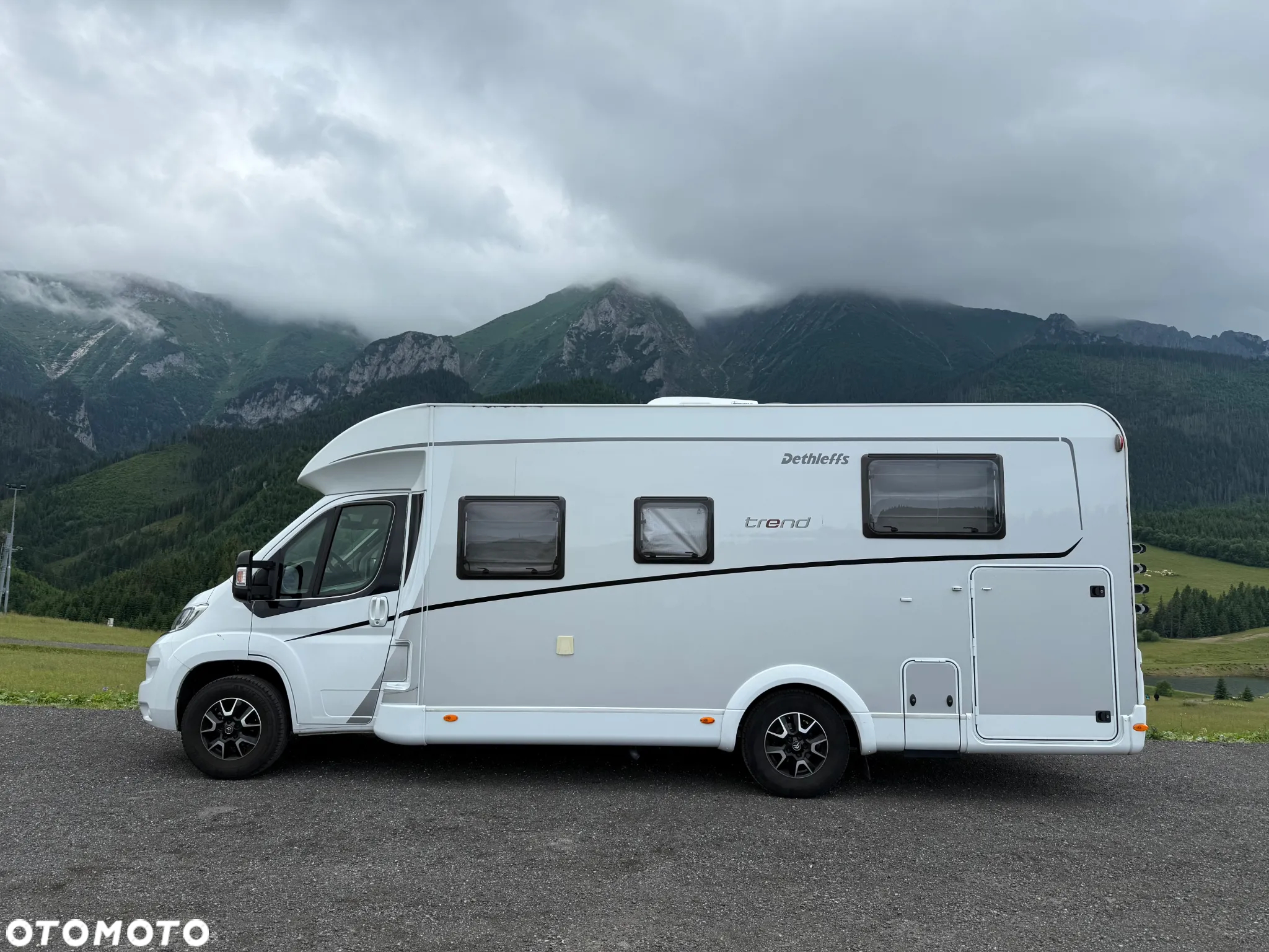 Dethleffs 7052  półintegra  camper kamper 5 osób - 9