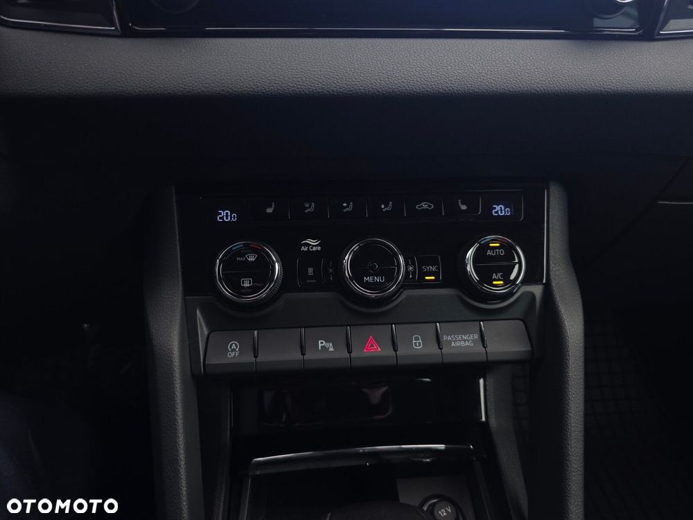 Skoda Karoq 1.5 TSI ACT 4x2 Style DSG - 25