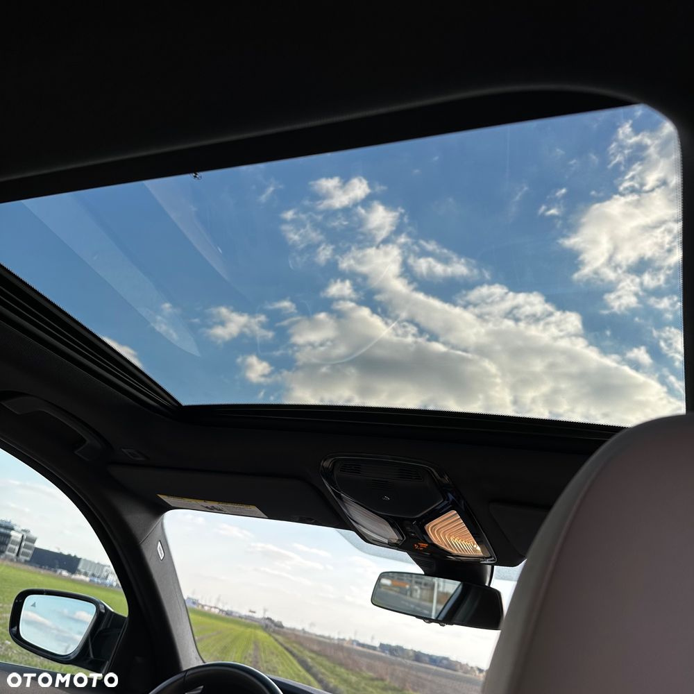 BMW Seria 3 330i M Sport - 12