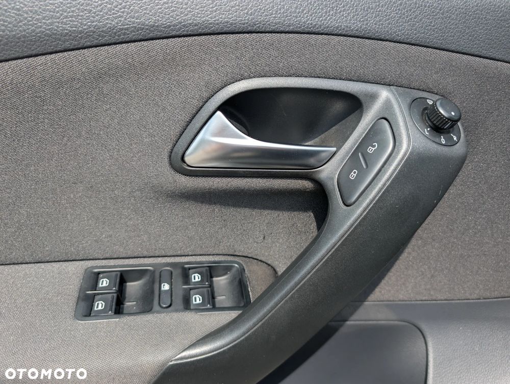 Volkswagen Polo 1.2 TSI Highline - 24