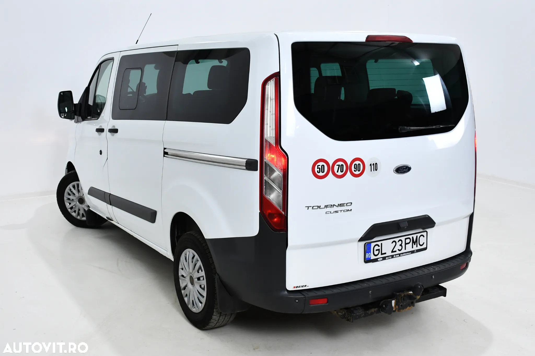 Ford Tourneo Custom - 3