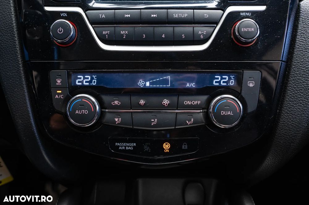 Nissan Qashqai 1.6 DCI N-Connecta - 15