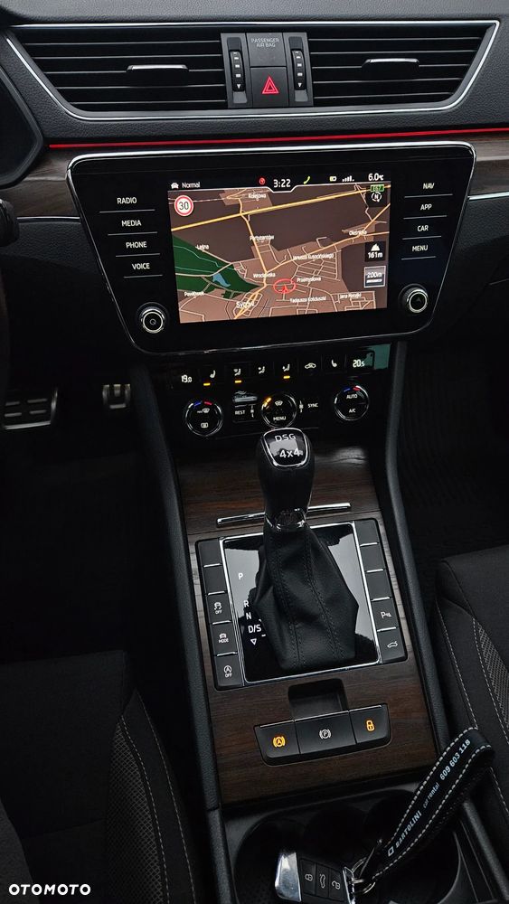 Skoda Superb 2.0 TDI SCR 4x4 Scout DSG - 36