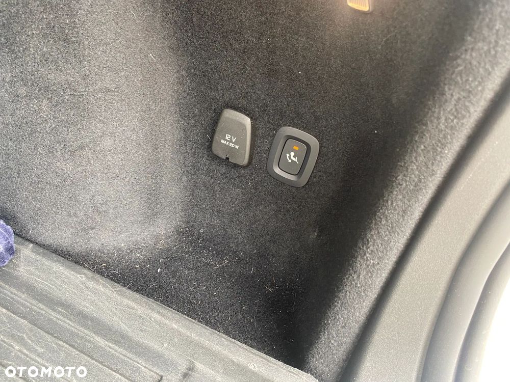 Volvo V60 D3 SCR - 17