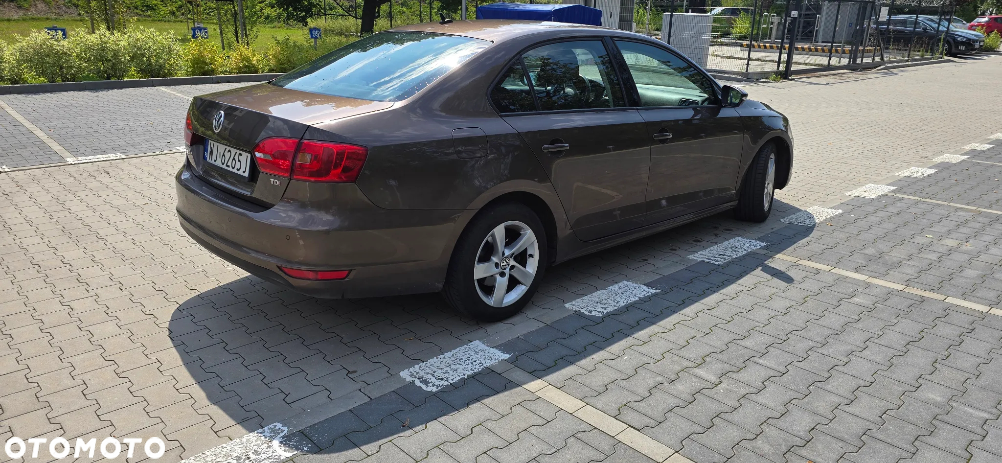 Volkswagen Jetta - 3