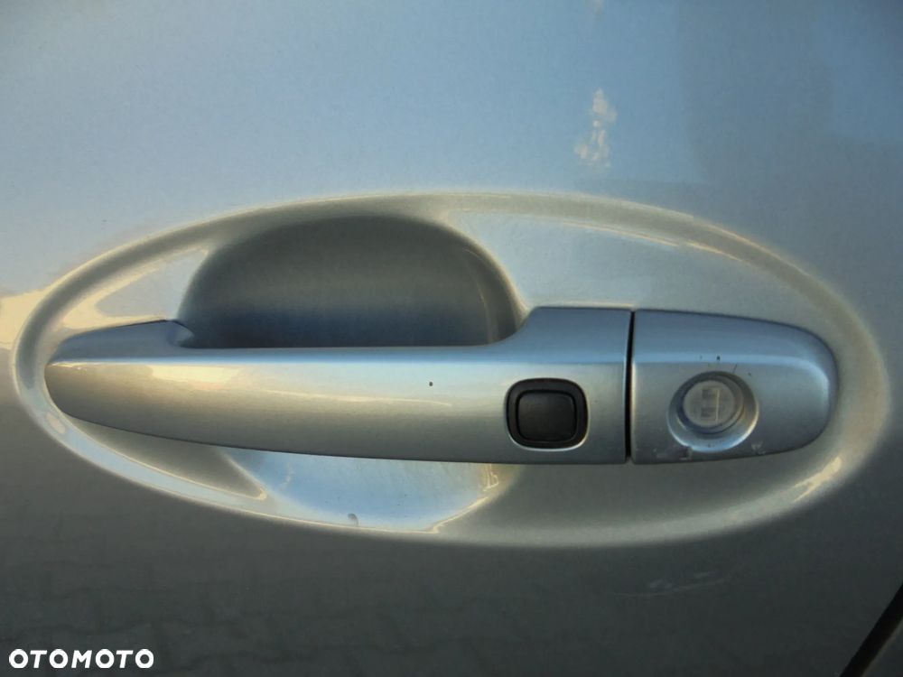 Toyota Yaris 1.3 VVT-i Travel - 26