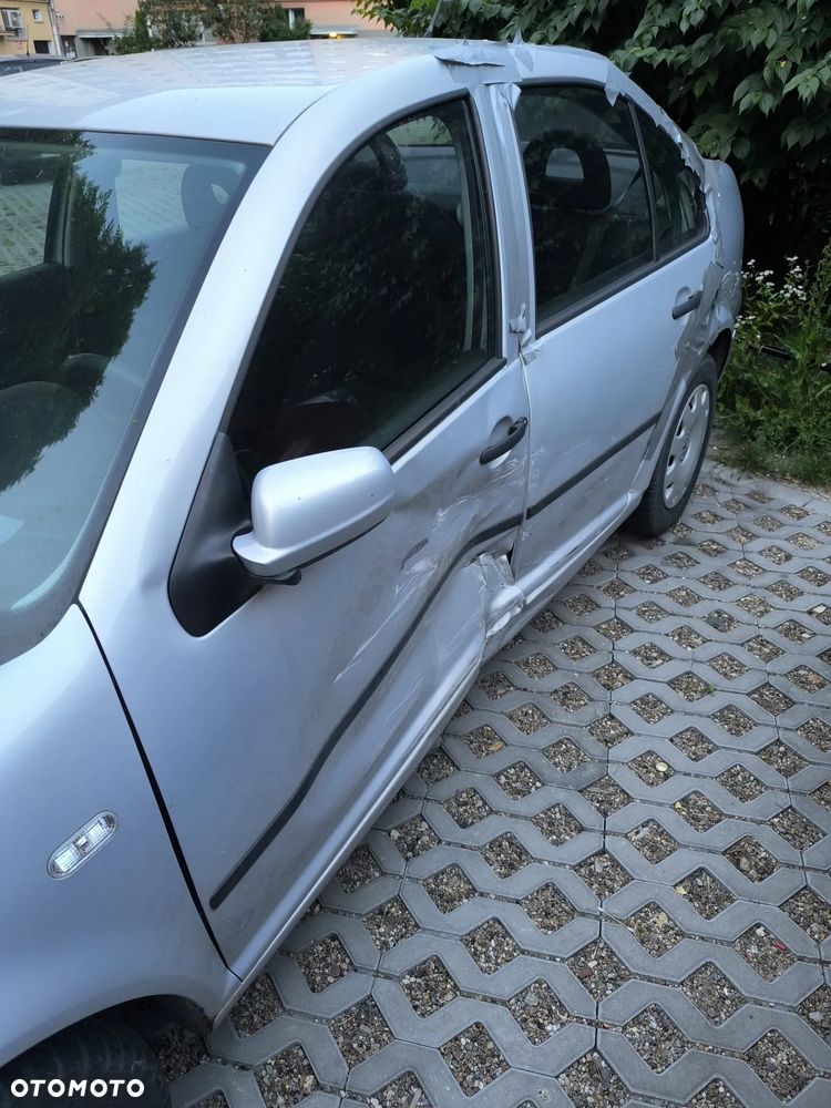 Volkswagen Bora 1.4 - 6