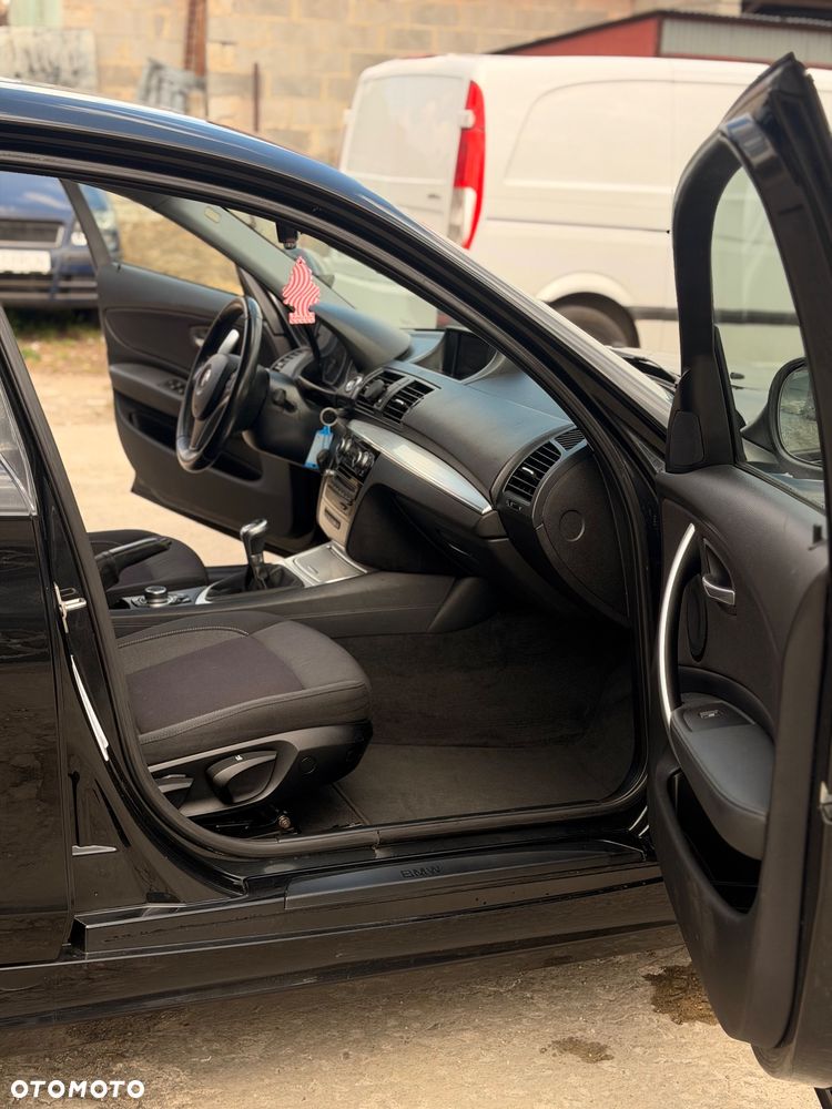 BMW Seria 1 116i - 8