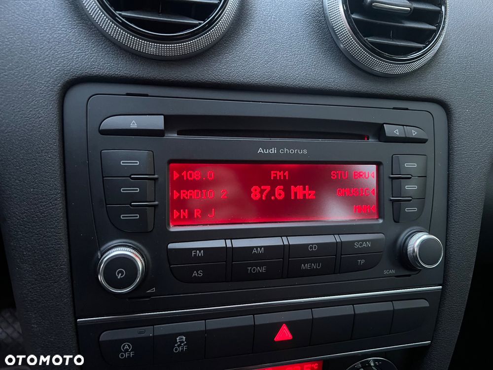 Audi A3 Sportback 1.6 TDI Ambiente - 13