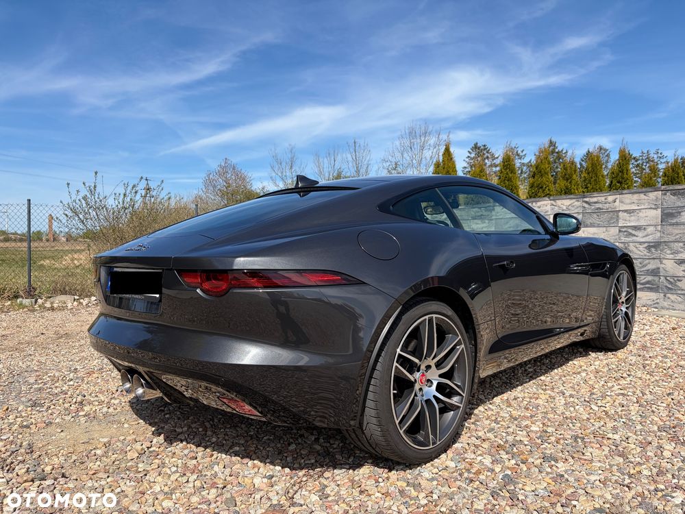 Jaguar F-Type S - 10