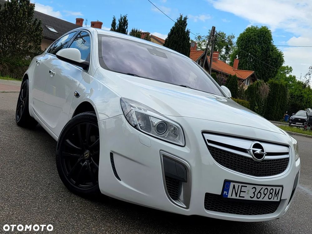 Opel Insignia 2.0 Turbo - 1