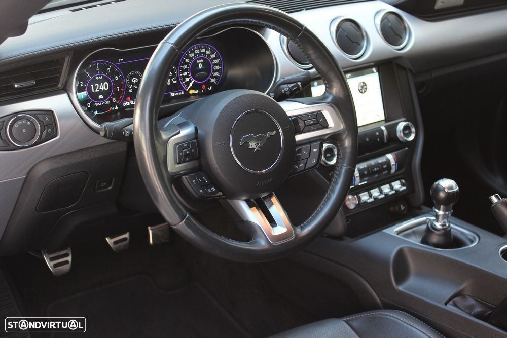 Ford Mustang 2.3i EcoBoost - 11