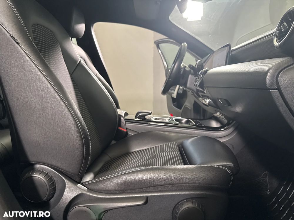 Mercedes-Benz A 250 4Matic Aut. - 12