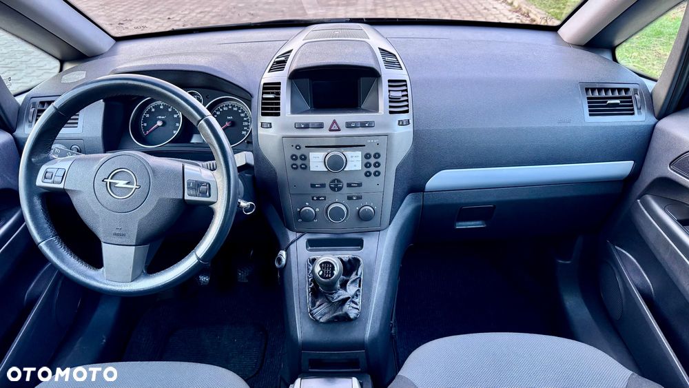 Opel Zafira 2.2 Elegance - 10