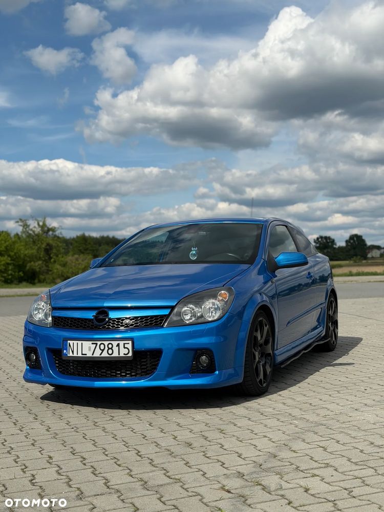 Opel Astra 2.0 T OPC - 2