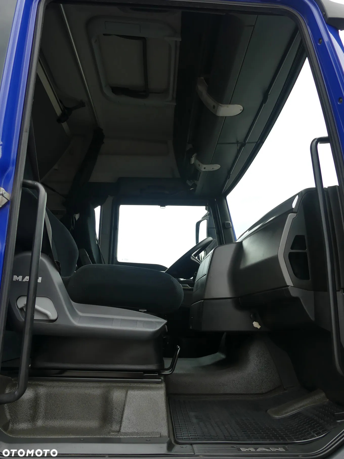 MAN TGX 26.400 / 6x2 / HAKOWIEC / HIAB MULTILIFT / EURO 6 / - 26
