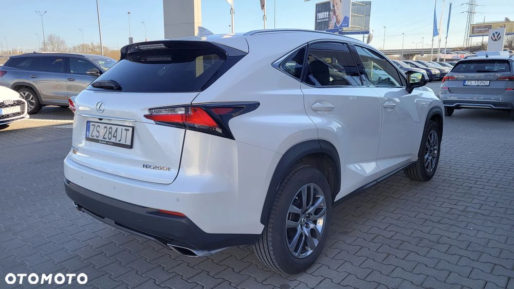 Lexus NX 200t Comfort AWD - 6