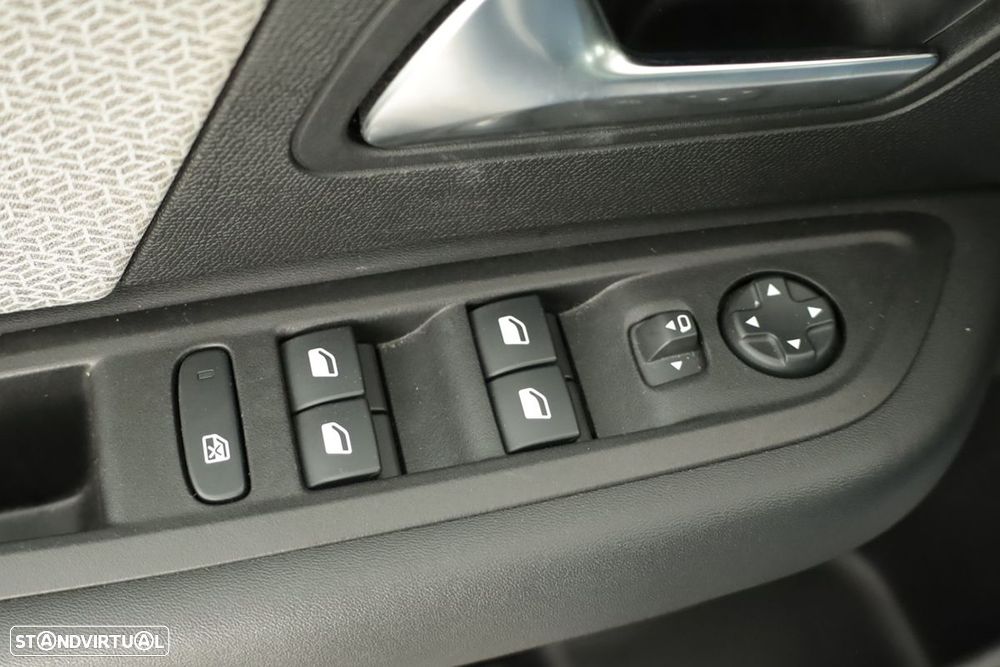 Citroën C4 1.2 PureTech Plus EAT8 - 20