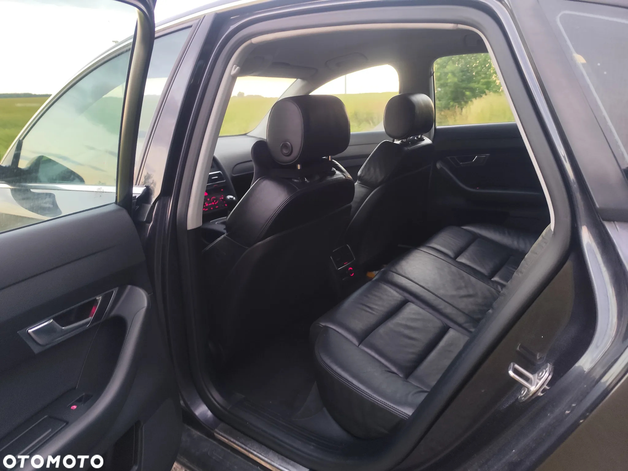 Audi A6 2.4 - 13