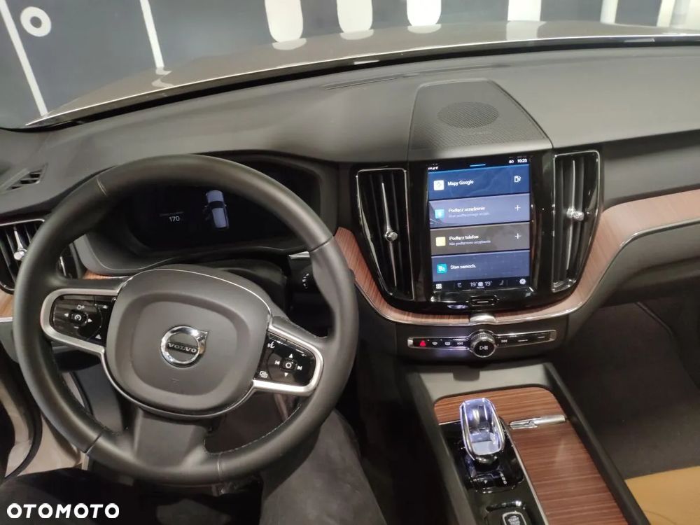 Volvo XC 60 - 8