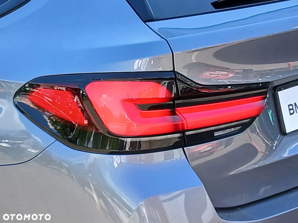 BMW Seria 5 530d xDrive mHEV M Sport sport - 12