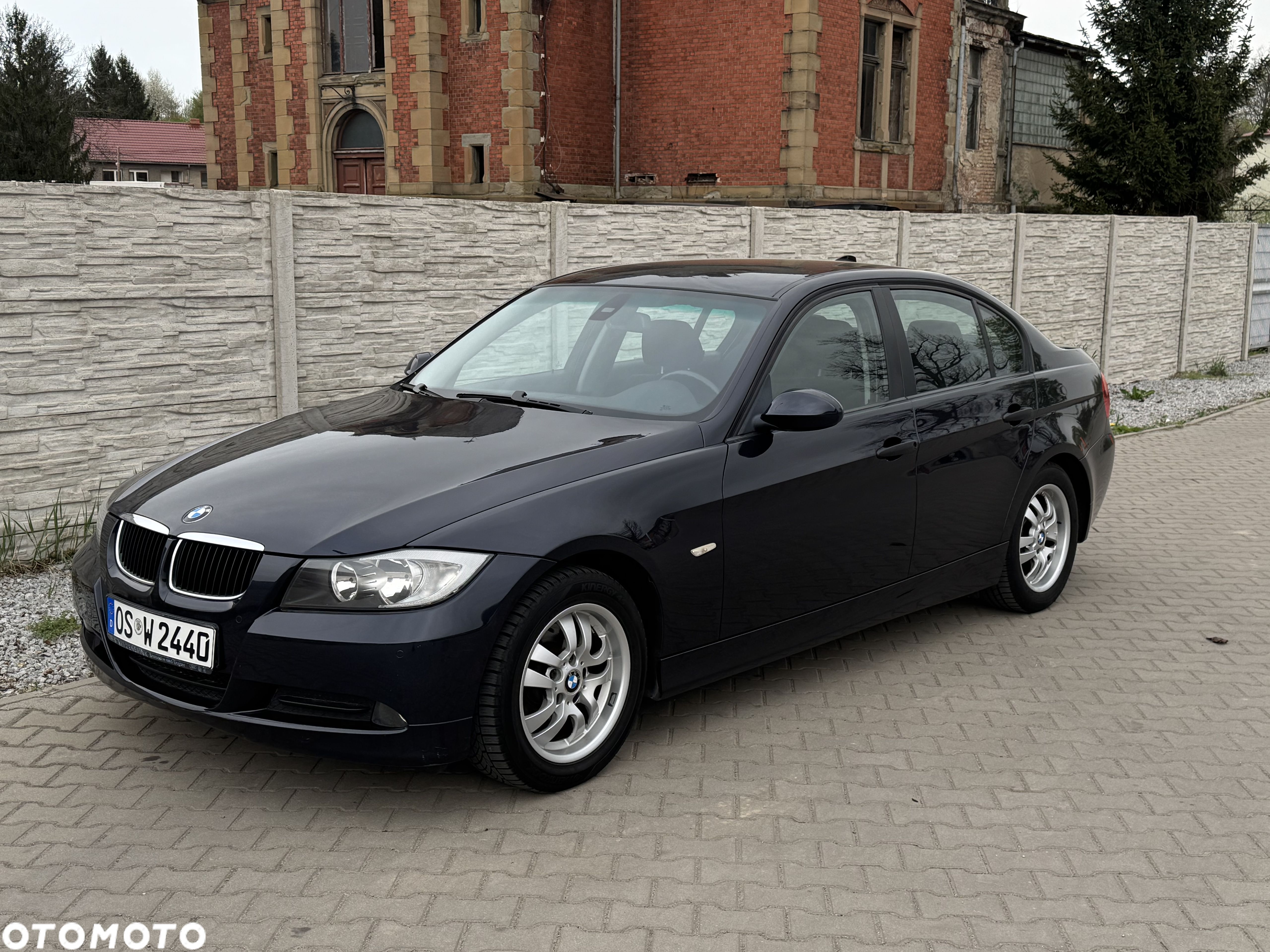 BMW Seria 3 318i - 1