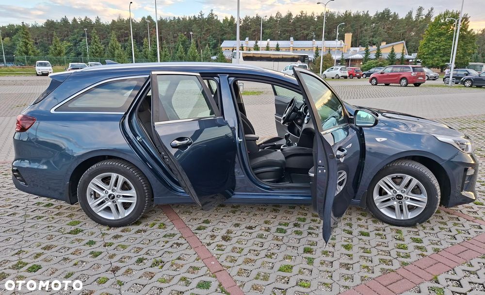 Kia Ceed 1.6 CRDi SCR M - 22