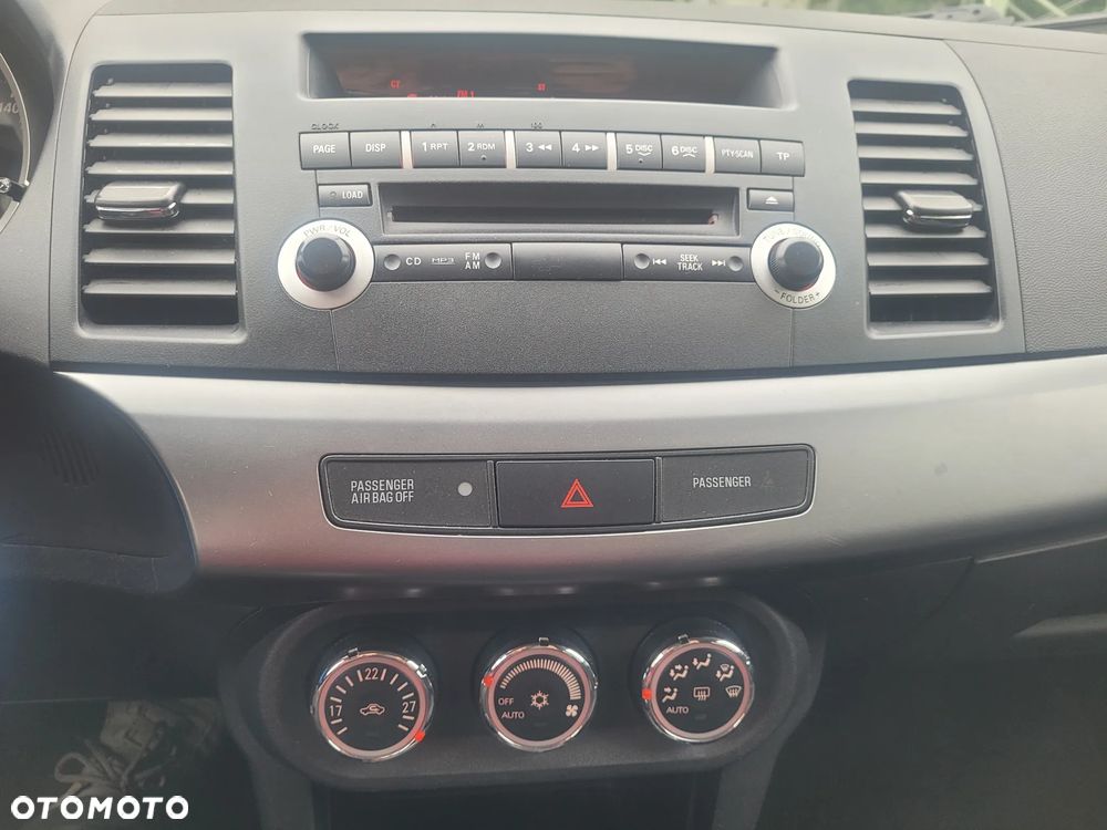 Mitsubishi Lancer Sportback 1.6 ClearTec - 12