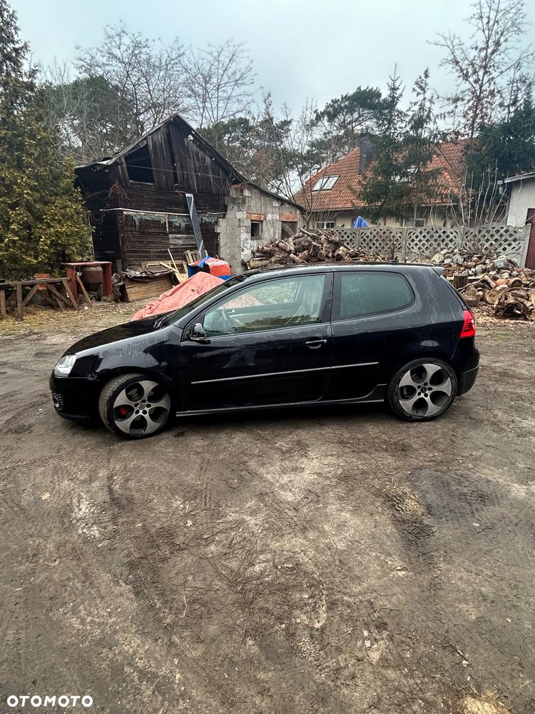 Volkswagen Golf 2.0 GTI - 2