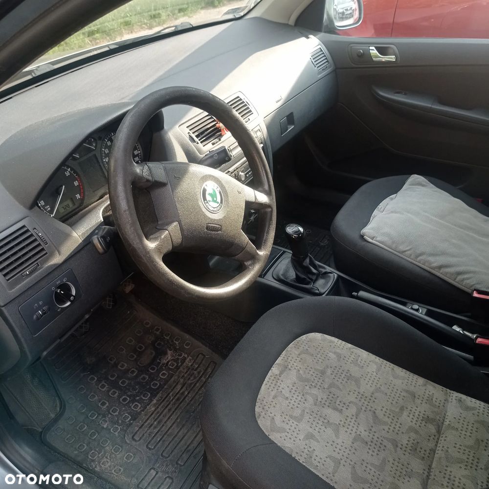 Skoda Fabia 1.4 16V Comfort - 3
