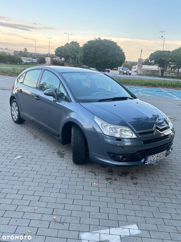 Citroën C4 1.6 16V Magic - 1