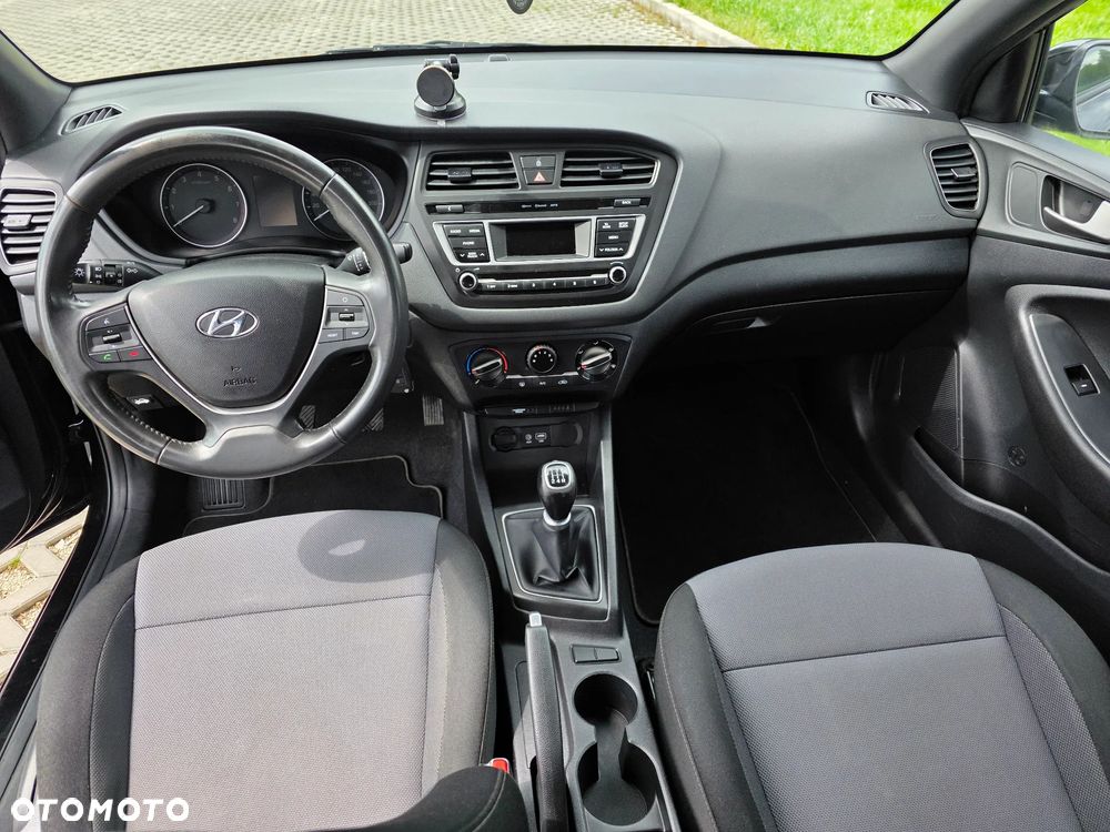Hyundai i20 1.2 - 8
