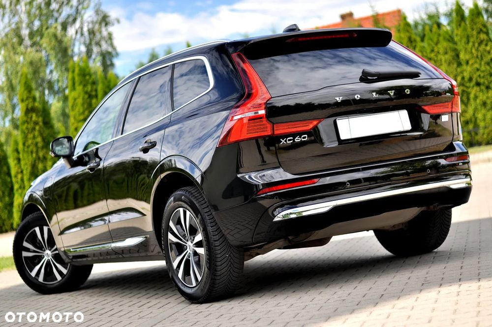 Volvo XC 60 T6 Plug-In Hybrid AWD Core - 5