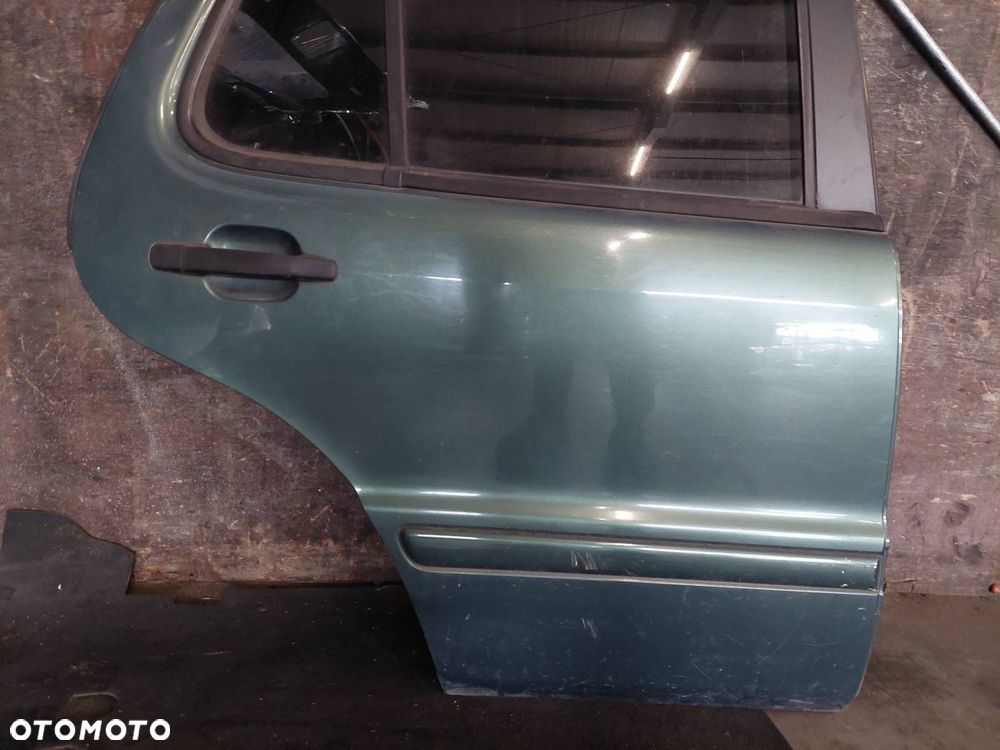 DRZWI KOMPLETNE PRAWY TYŁ MERCEDES-BENZ W163 ML - 4