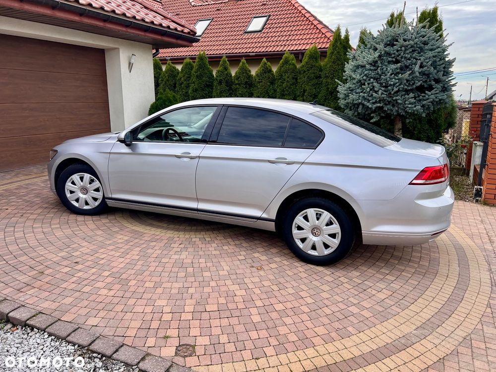 Volkswagen Passat - 33