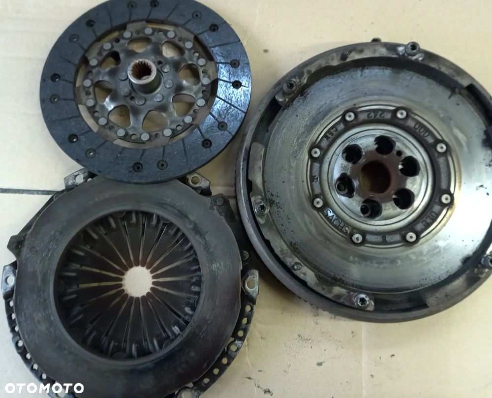 Peugeot 308 3008 5008 508 Citroen C4 C5 1.6 THP koło dwumasowe sprzęgło tarcza docisk - 1