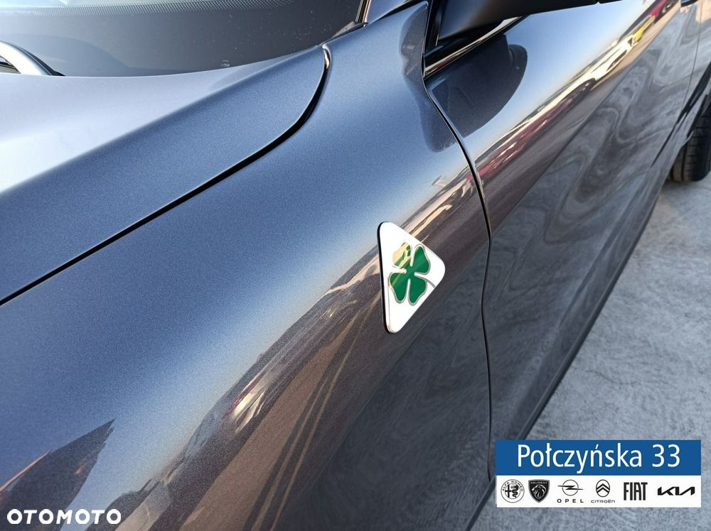 Alfa Romeo Stelvio - 4