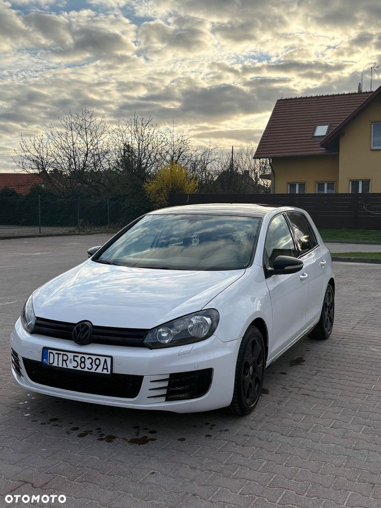 Volkswagen Golf 1.6 TDI DPF Highline - 1