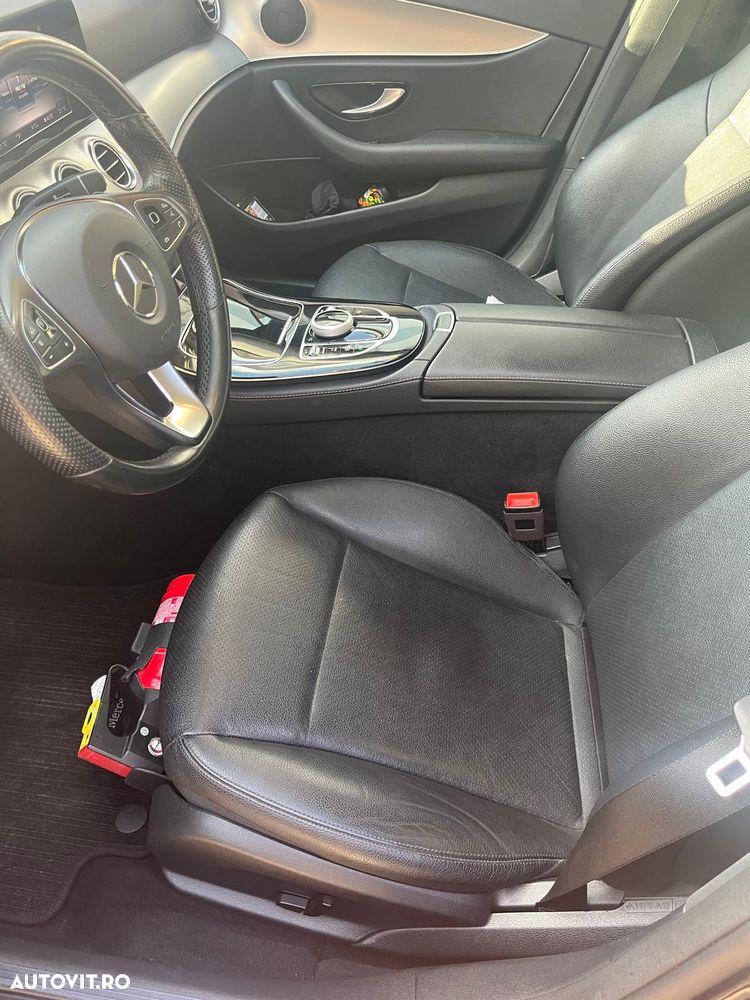 Mercedes-Benz E 220 d 9G-TRONIC - 12