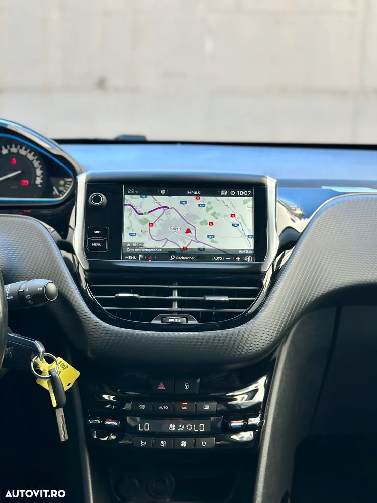 Peugeot 2008 - 13
