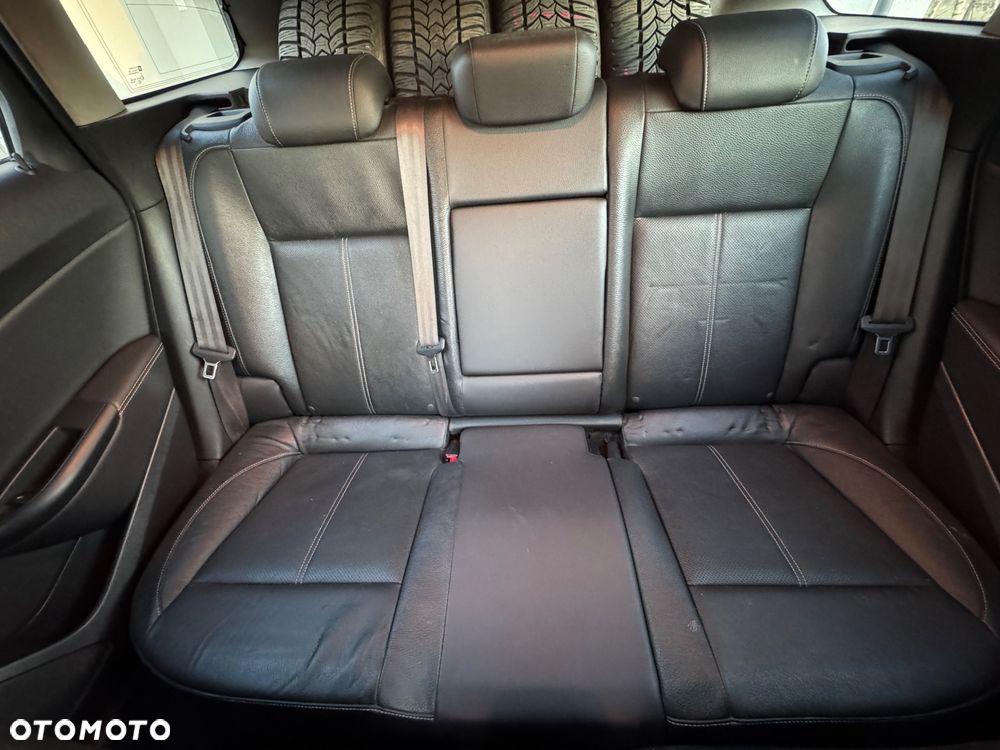 Opel Astra 1.6 CDTI Cosmo - 24