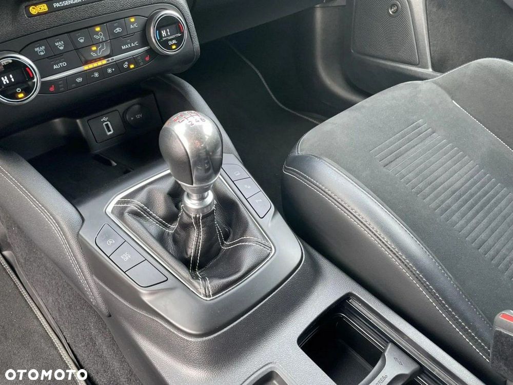 Ford Focus 2.3 EcoBoost ST X - 22