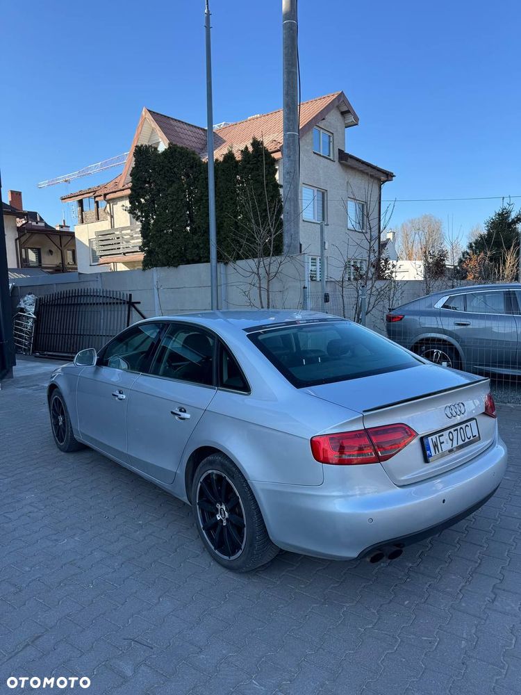 Audi A4 Avant - 4