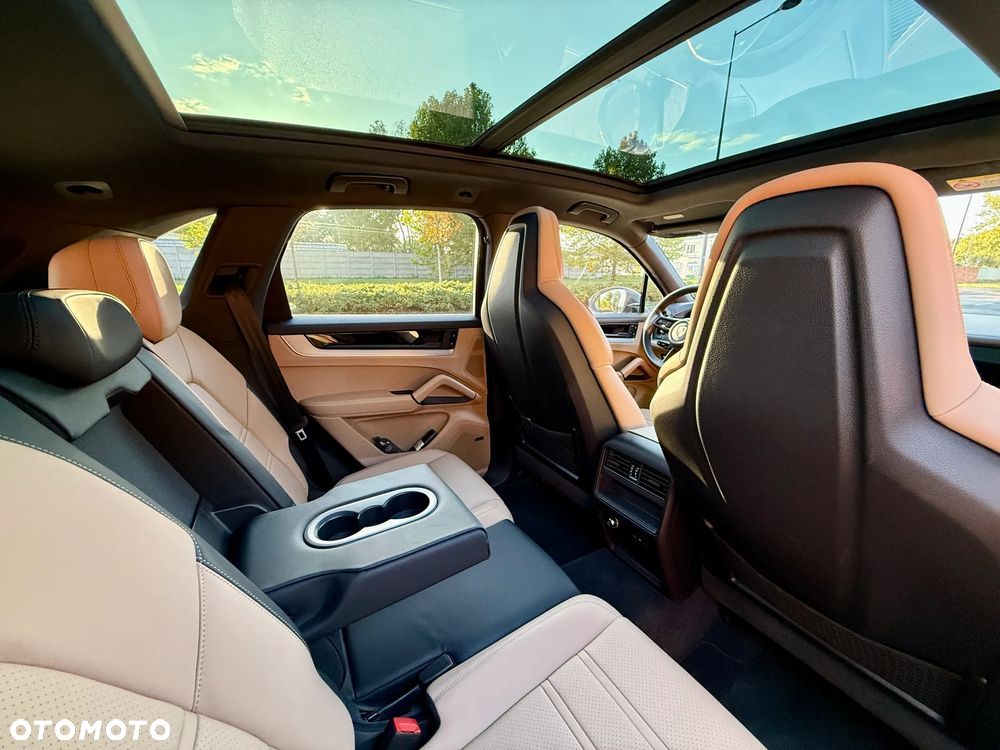 Porsche Cayenne E-Hybrid - 9