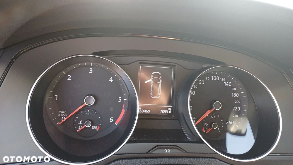 Volkswagen Passat 2.0 TDI EVO Essence - 11