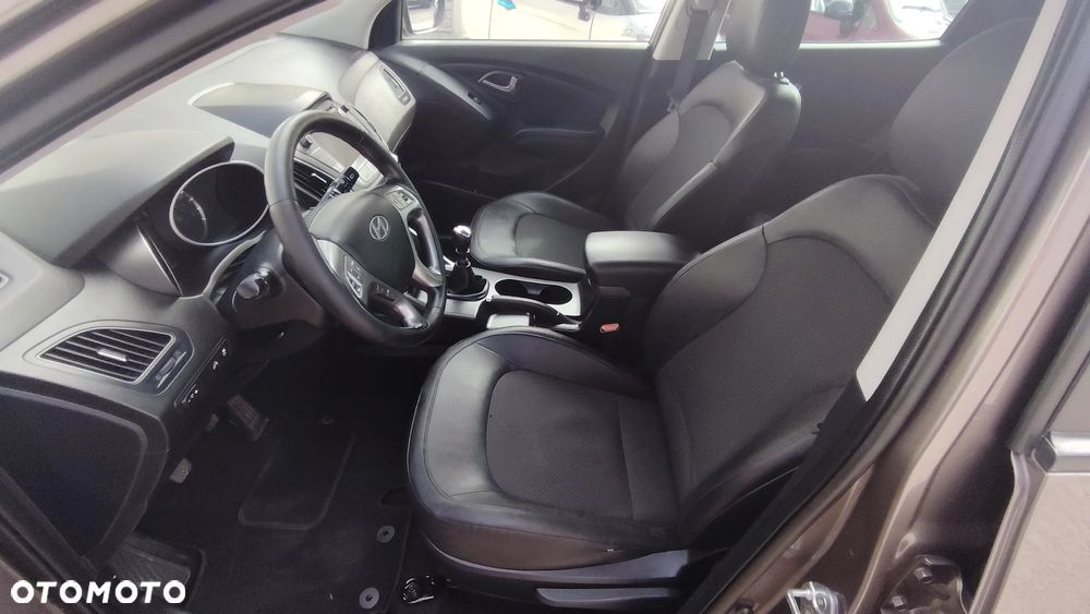 Hyundai ix35 1.7 CRDi Premium 2WD - 19
