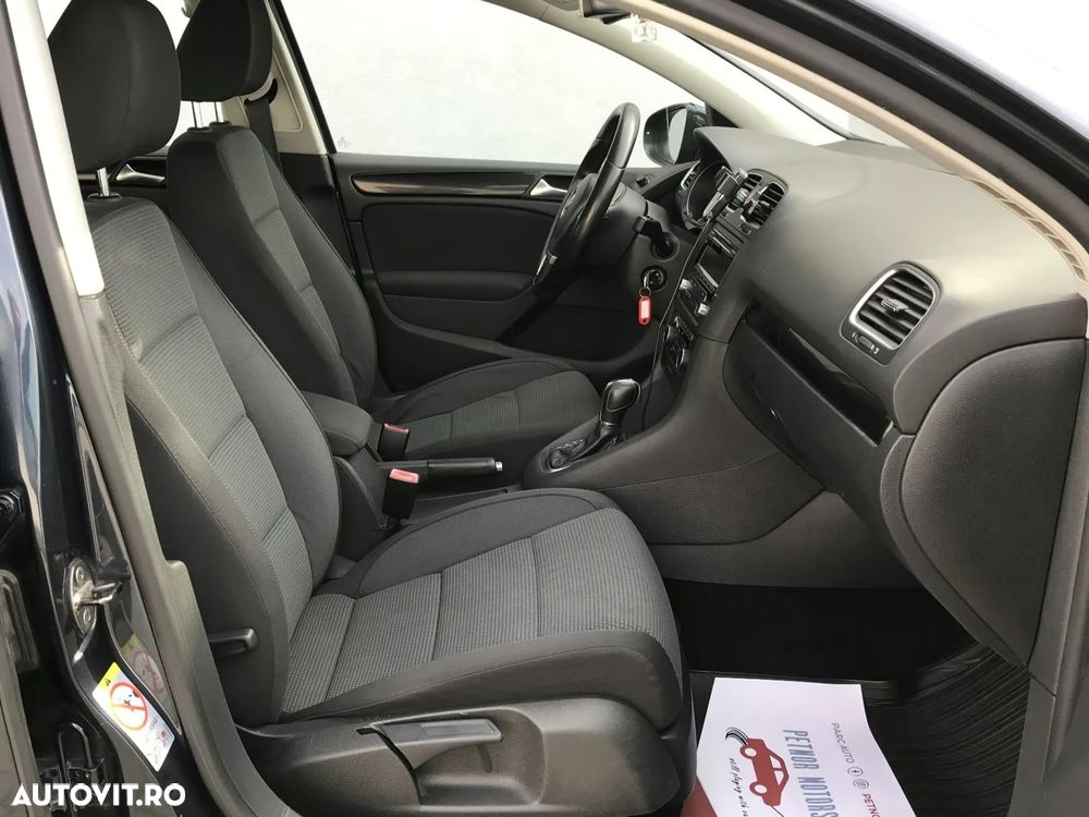 Volkswagen Golf 2.0 TDI DPF BlueMotion Technology DSG Comfortline - 17