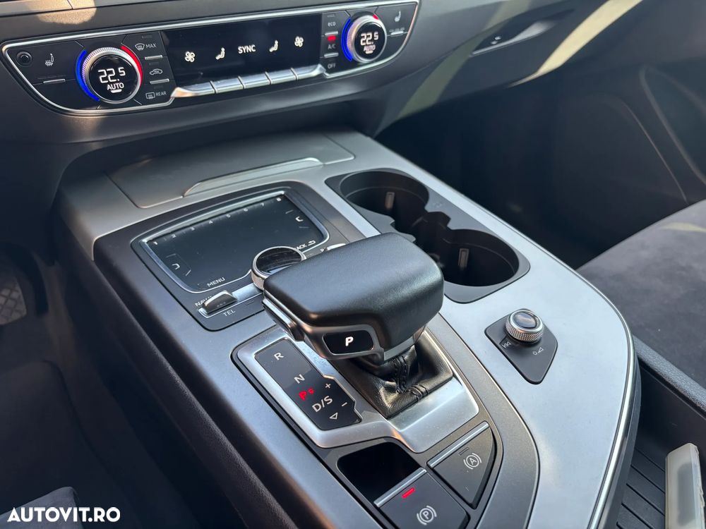 Audi Q7 3.0 50 TDI quattro Tiptronic - 24