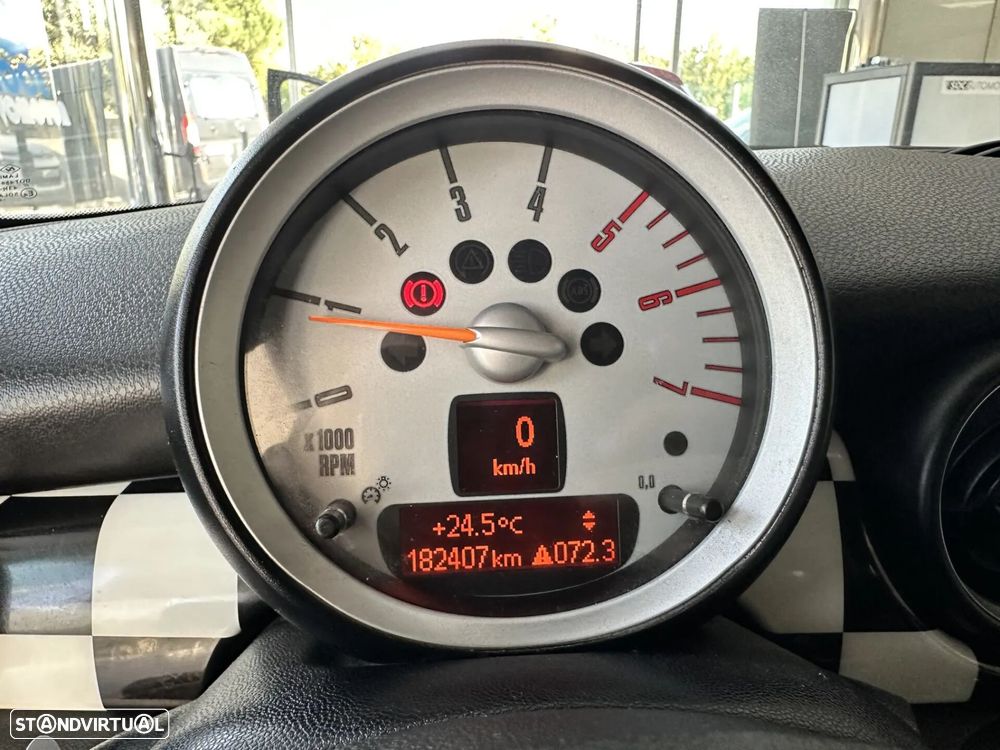 MINI 3 Portas Cooper D - 34